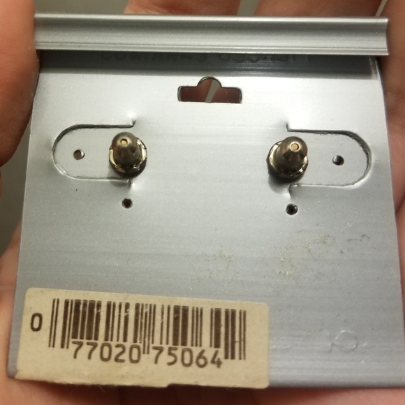 vtg goldtone earrings w empty loops / upcycling choices! - Picture 2 of 2